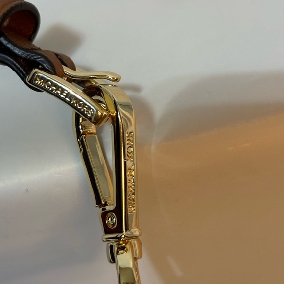 Michael Kors Saffiano Small Purse Strap - Picture 5 of 6